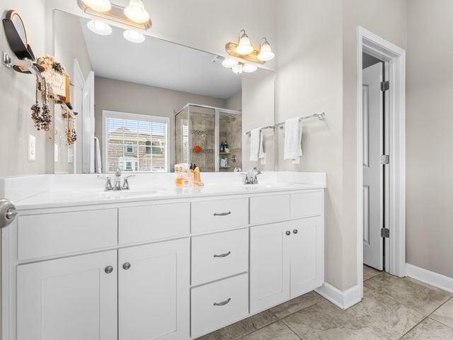 4005 Pleasant Gate Ln, Columbia, TN 38401