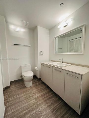 1010 Brickell Avenue 4208, Miami, FL 33131