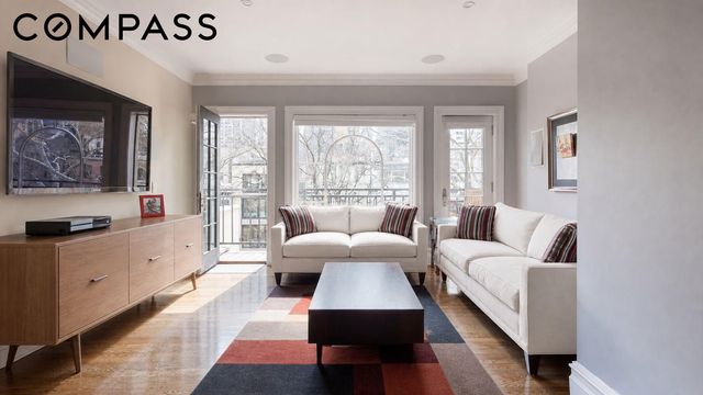244 E 62nd Street, New York City, NY 10065