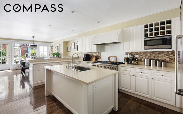 244 E 62nd Street, New York City, NY 10065