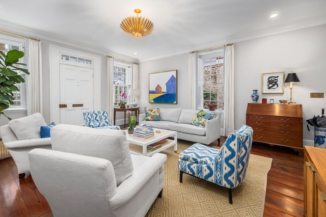 14 Queen Street, Charleston, SC 29401