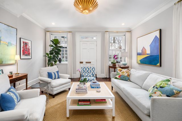 14 Queen Street, Charleston, SC 29401