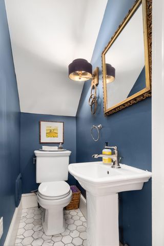 14 Queen Street, Charleston, SC 29401