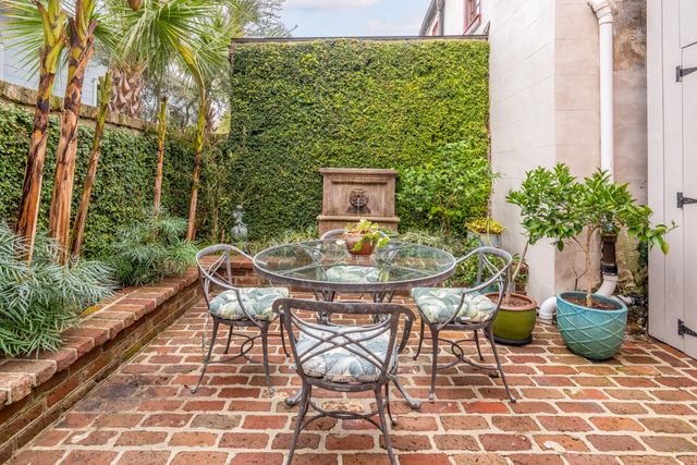 14 Queen Street, Charleston, SC 29401