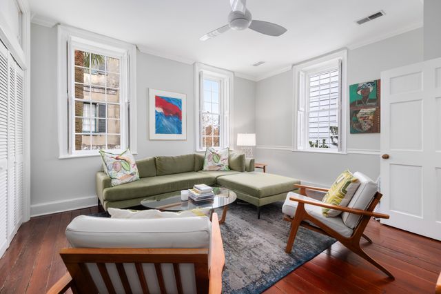 14 Queen Street, Charleston, SC 29401