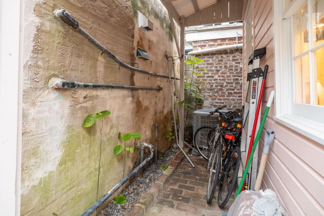 14 Queen Street, Charleston, SC 29401