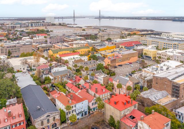 14 Queen Street, Charleston, SC 29401