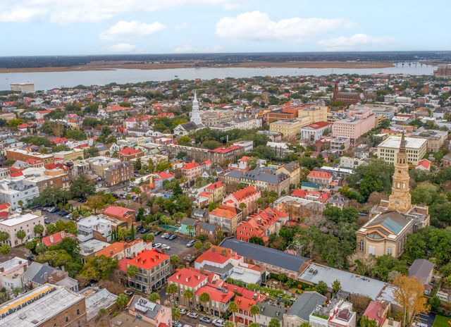 14 Queen Street, Charleston, SC 29401