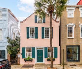 14 Queen Street, Charleston, SC 29401