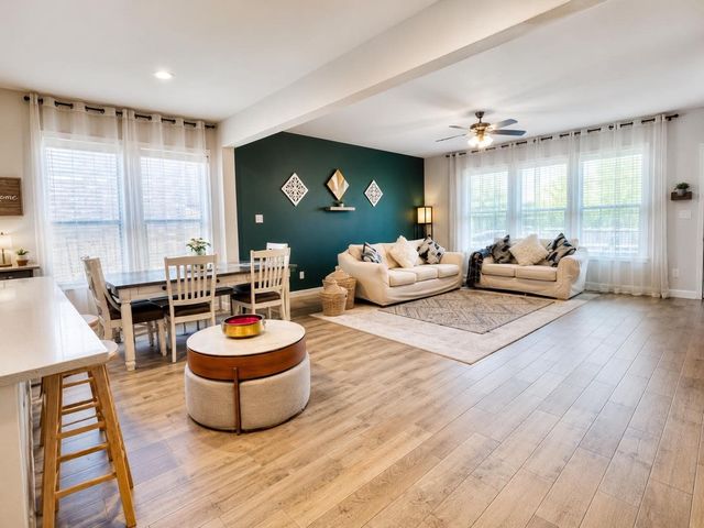 15736 Hazelhurst Lane, Fort Worth, TX 76247