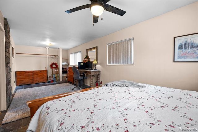 9261 Brady Court, Redford, MI 48239