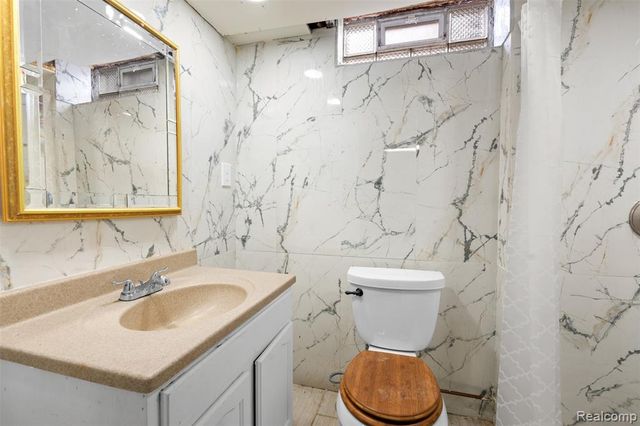 9261 Brady Court, Redford, MI 48239