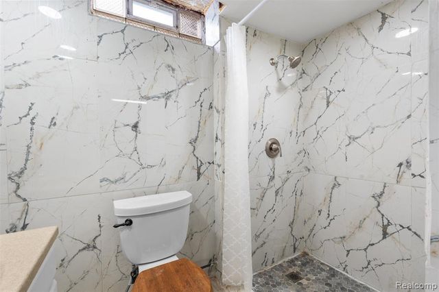 9261 Brady Court, Redford, MI 48239