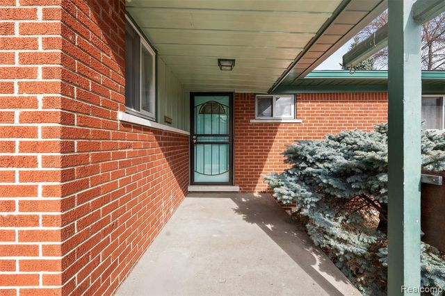 9261 Brady Court, Redford, MI 48239