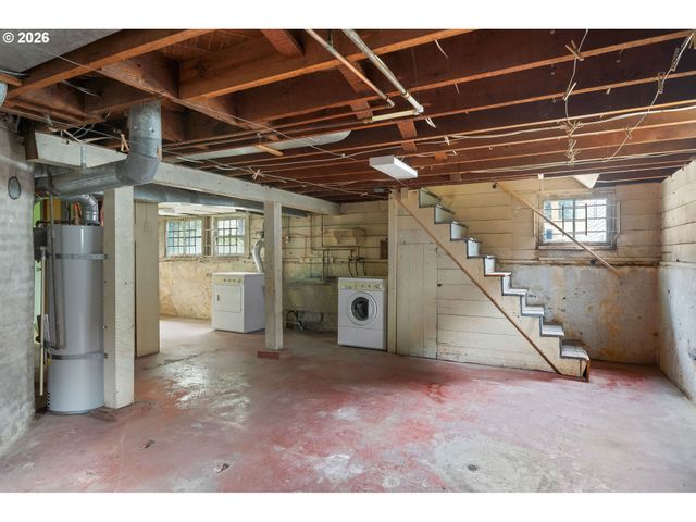 5914 Ne FLANDERS St, Portland, OR 97213