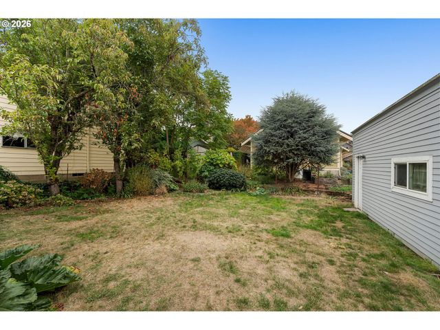 5914 Ne FLANDERS St, Portland, OR 97213