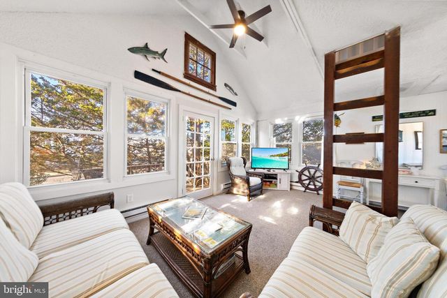 1718 N CENTRAL AVE, Surf City, NJ 08008