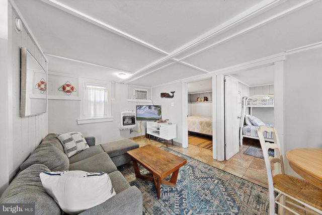 1718 N CENTRAL AVE, Surf City, NJ 08008