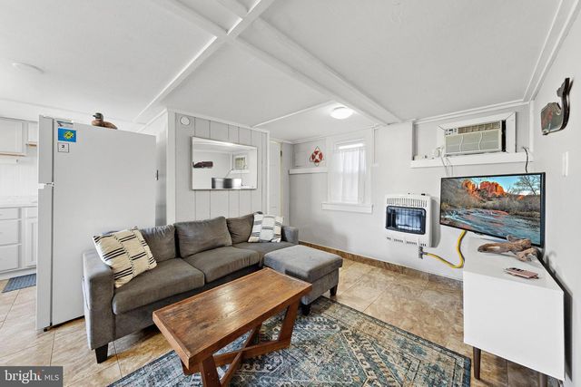 1718 N CENTRAL AVE, Surf City, NJ 08008