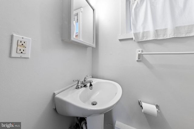 1718 N CENTRAL AVE, Surf City, NJ 08008