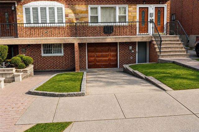 42-19 195 Street, Flushing, NY 11358