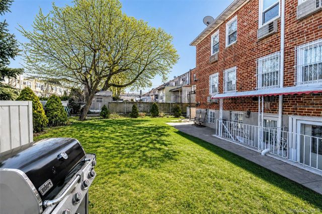 42-19 195 Street, Flushing, NY 11358