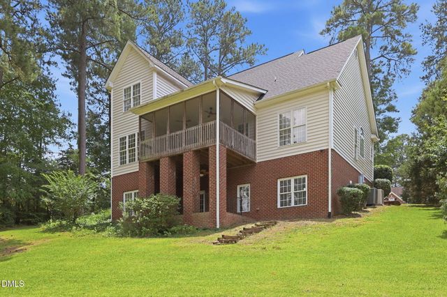 2600 Buckingham Drive, Sanford, NC 27330