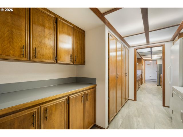 14580 HARBORVIEW Dr, Rockaway Beach, OR 97136