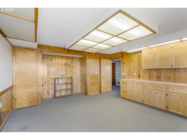 14580 HARBORVIEW Dr, Rockaway Beach, OR 97136