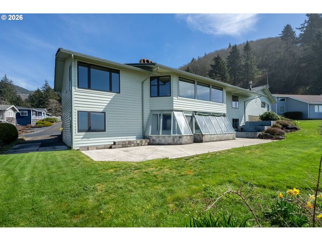 14580 HARBORVIEW Dr, Rockaway Beach, OR 97136