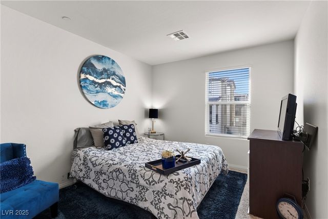 6956 Crimson Shadow Street, North Las Vegas, NV 89086