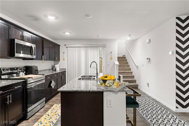 6956 Crimson Shadow Street, North Las Vegas, NV 89086