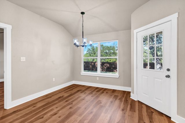 811 Branding Iron Trail, Granbury, TX 76049