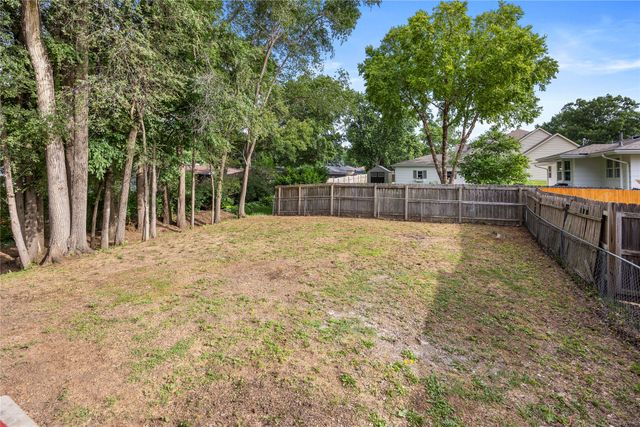 2705 Fairlawn Drive, West Des Moines, IA 50265