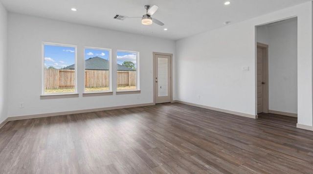 1039 Great Barracuda Lane, Alvin, TX 77511
