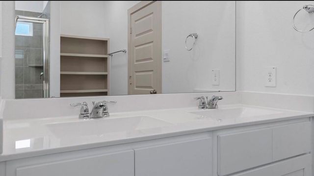 1039 Great Barracuda Lane, Alvin, TX 77511