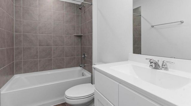 1039 Great Barracuda Lane, Alvin, TX 77511