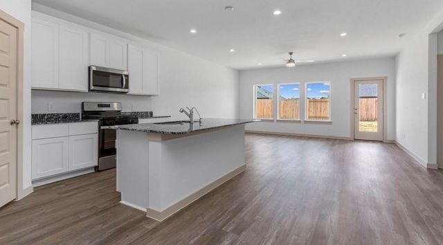 1039 Great Barracuda Lane, Alvin, TX 77511
