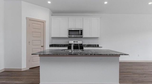 1039 Great Barracuda Lane, Alvin, TX 77511