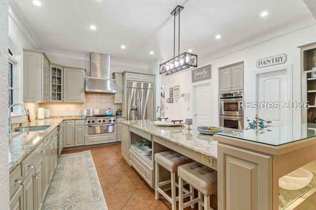 1 Kershaw Dr, Bluffton, SC 29910
