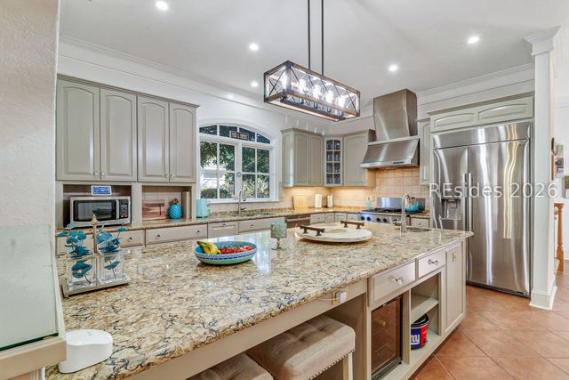 1 Kershaw Dr, Bluffton, SC 29910