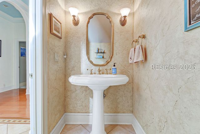 1 Kershaw Dr, Bluffton, SC 29910