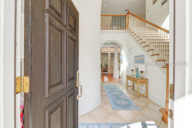 1 Kershaw Dr, Bluffton, SC 29910