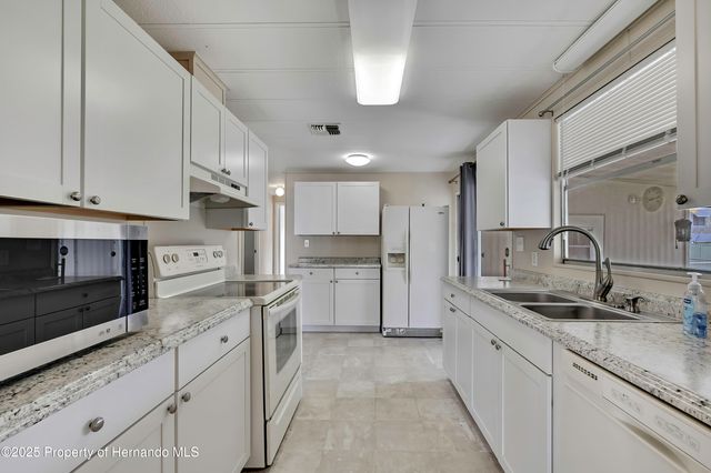 8054 Mission Street, Brooksville, FL 34613