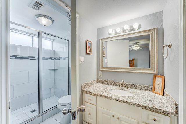 11819 S Nottingham Circle, Houston, TX 77071