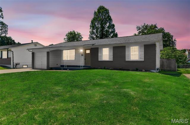1130 Lees Lane, St Louis, MO 63031