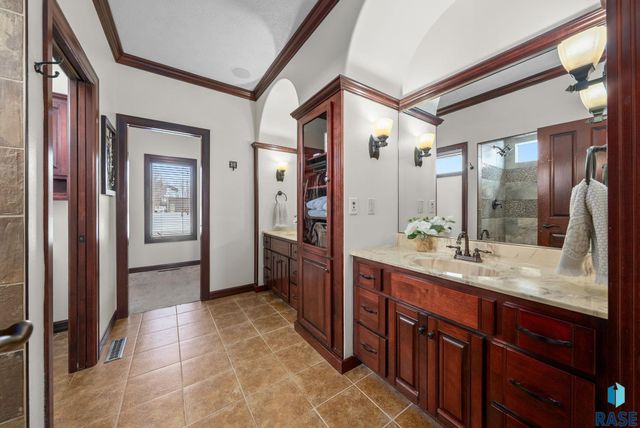 3029 W 90th St Street, Sioux Falls, SD 57108