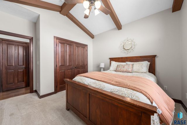 3029 W 90th St Street, Sioux Falls, SD 57108