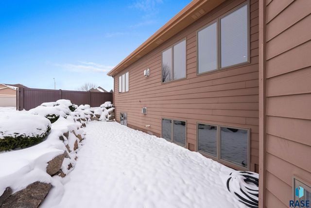 3029 W 90th St Street, Sioux Falls, SD 57108