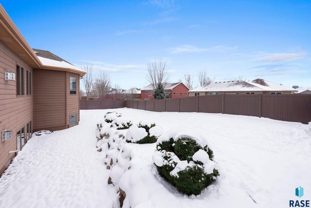 3029 W 90th St Street, Sioux Falls, SD 57108